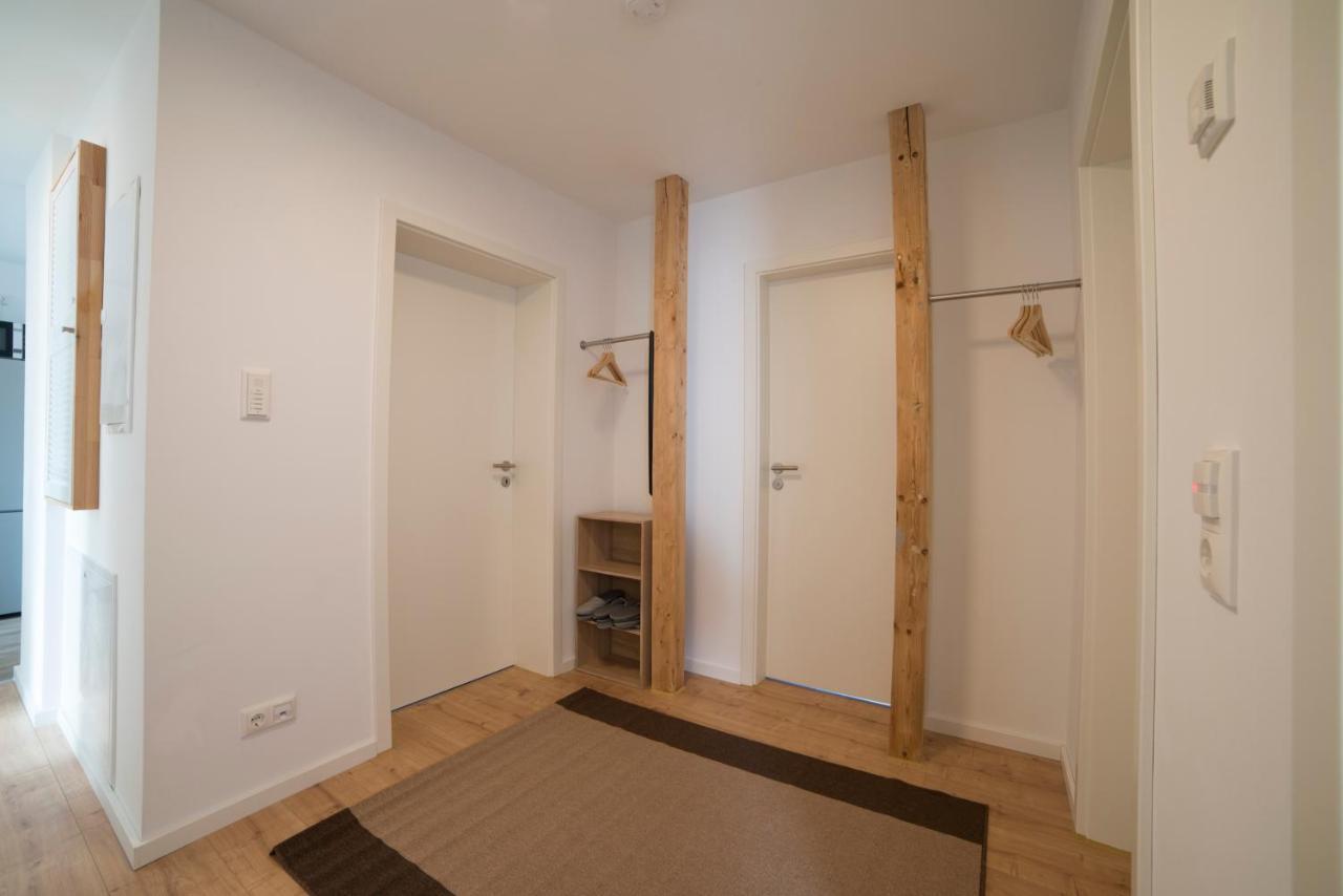 Schoene Grosse Ferienwohnung 79M2 Und 2 Baeder, Zentrumnah, 2Og Erfurt Extérieur photo