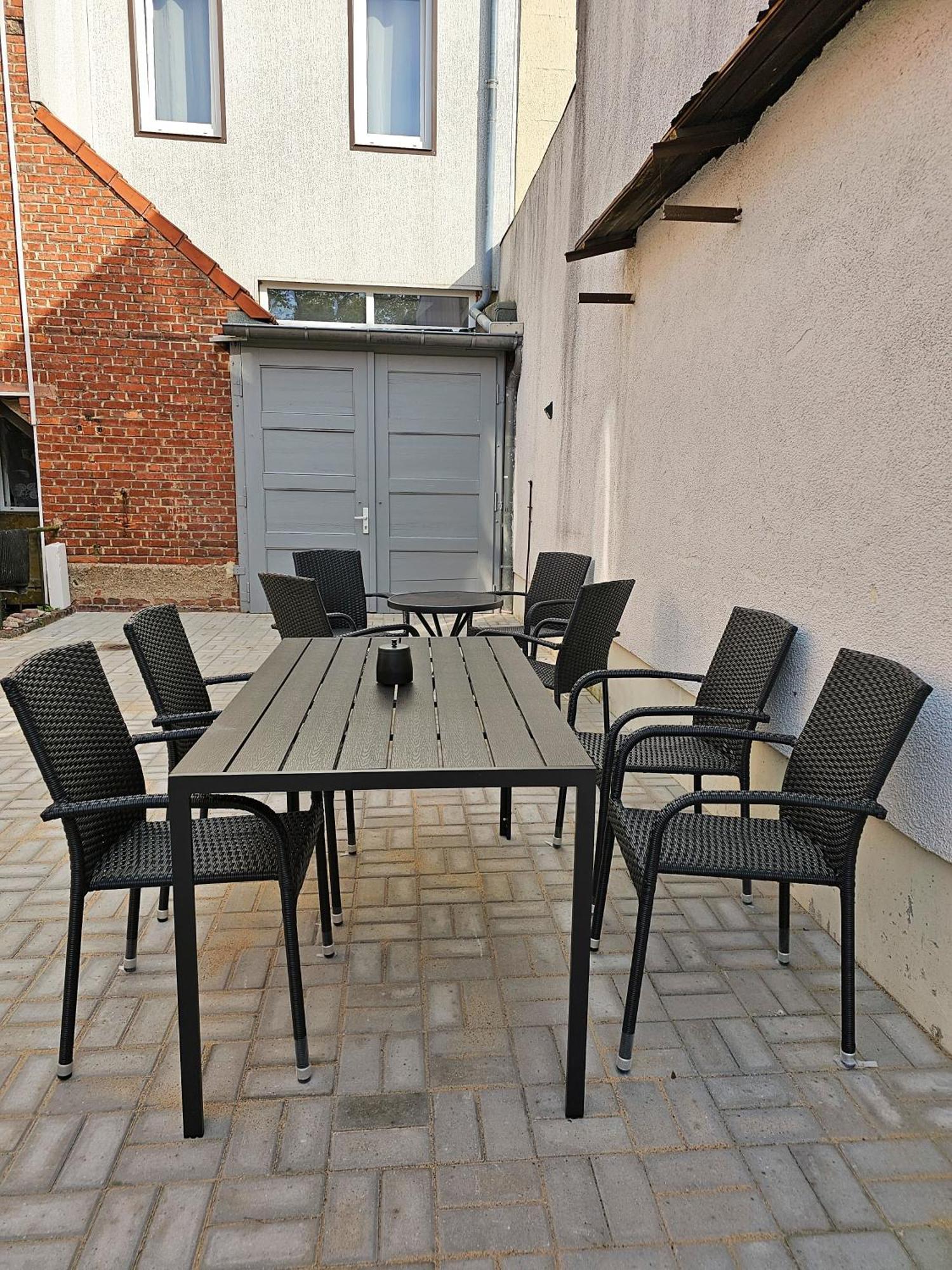 Schoene Grosse Ferienwohnung 79M2 Und 2 Baeder, Zentrumnah, 2Og Erfurt Extérieur photo